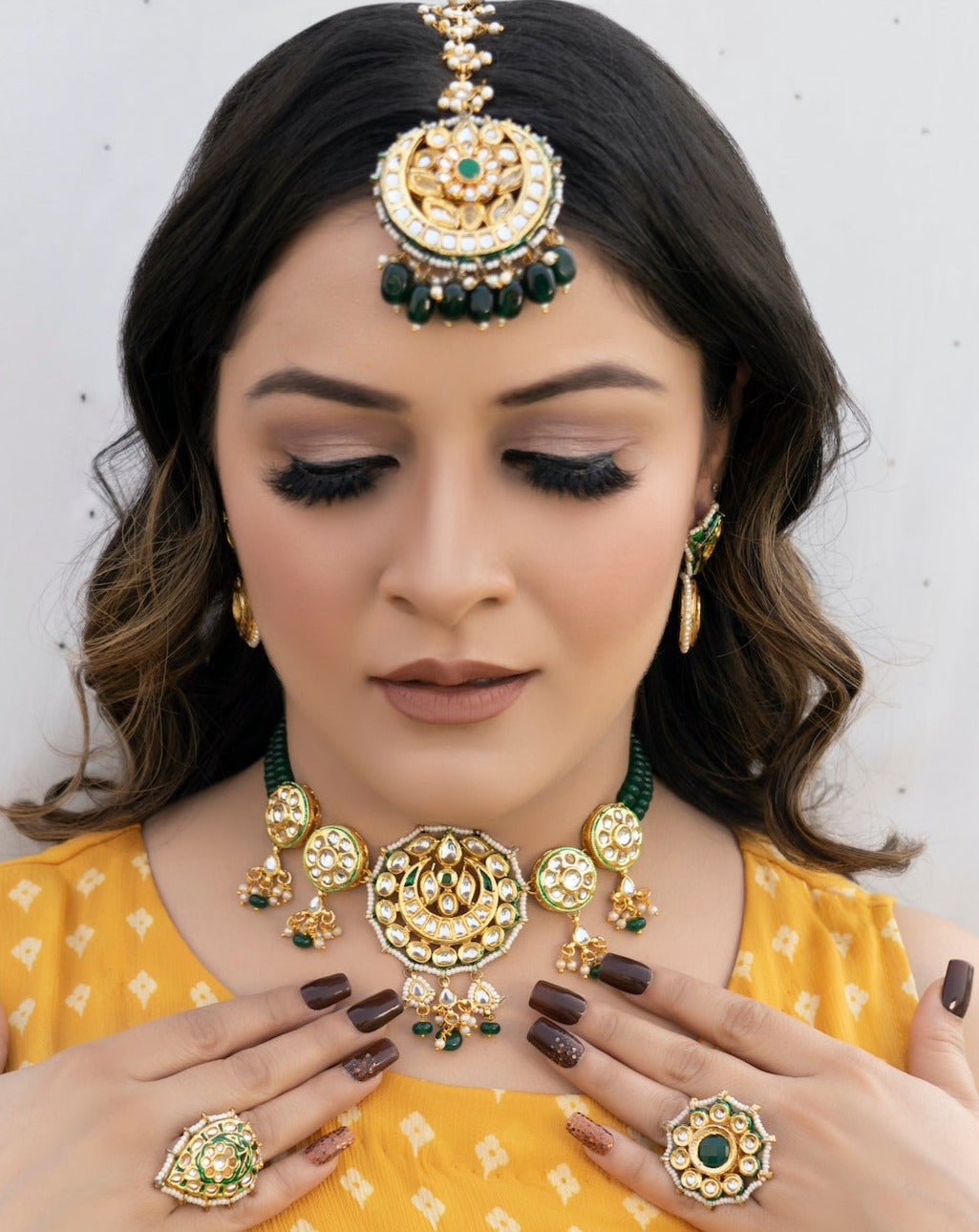 Green Kundan and Pearl Choker with Earrings