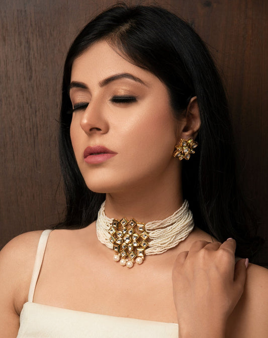 Kundan and Pearl Choker with Earrings