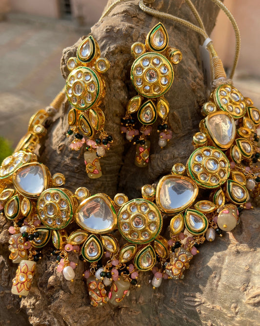 Statement Heavy Kundan Choker with Earrings