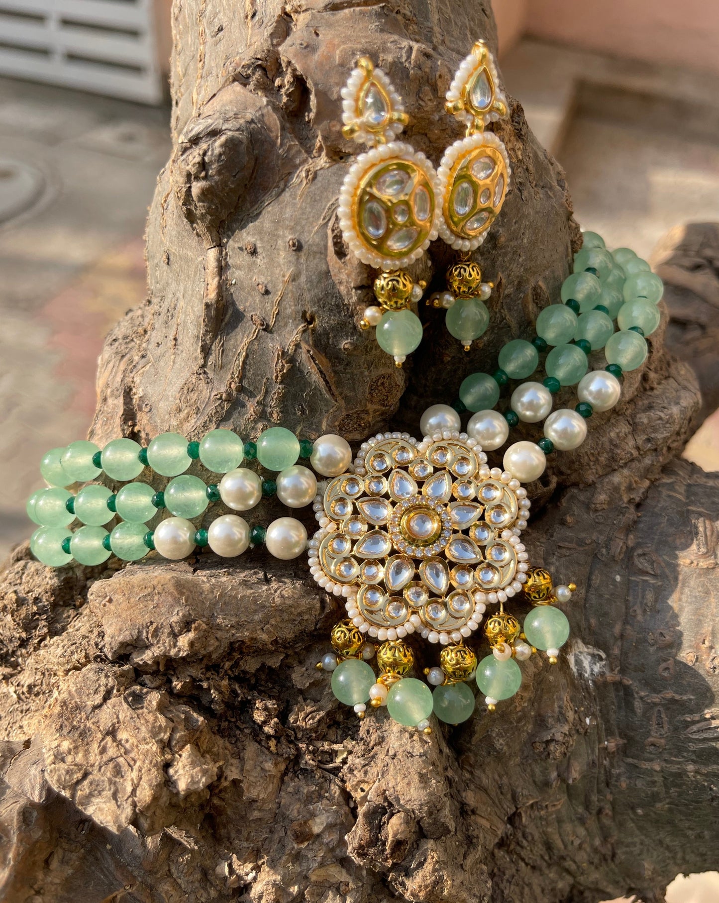 Long Polki Necklace with Semiprecious Aventurine Beads and Polki Earrings