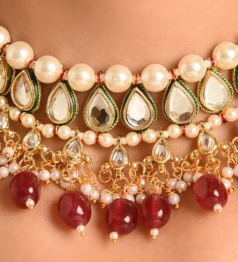 Red Quartz and Kundan Necklace with Earrings