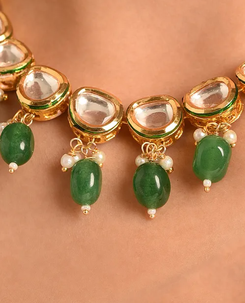 Classic Kundan Necklace with Green Quartz