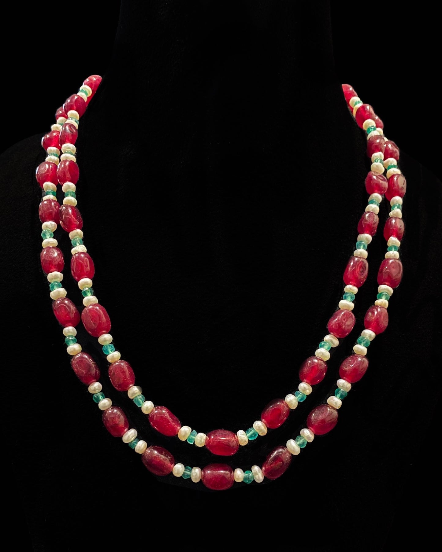 Red Quartz, Pearls and Onyx Classic Necklace