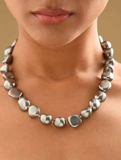 Grey Shell Pearl Single Line Statement Necklace